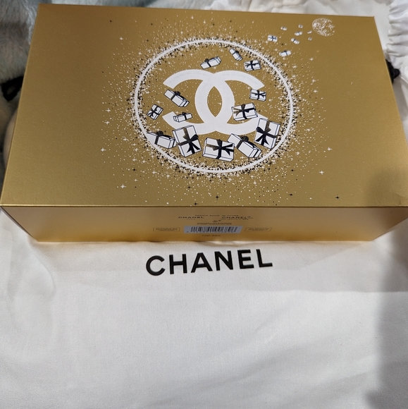 Chanel start fresh holiday set - Picture 2 of 4